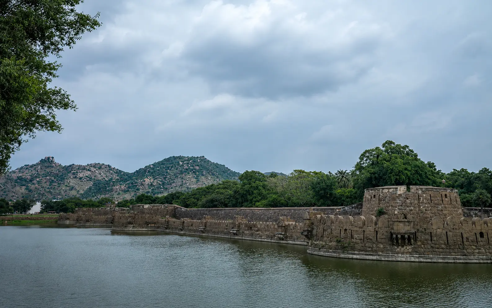 Tirupati to Vellore City &amp; Fort Tour
